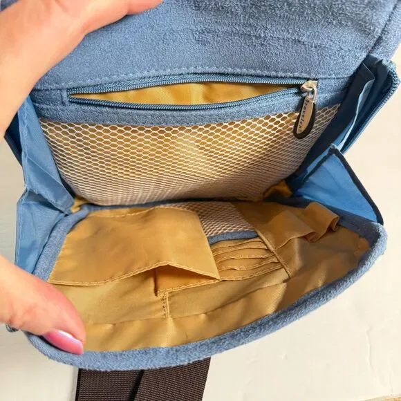 Travelon Light Blue Faux Suede Sling Bag Crossbody Organizer 2006 Adjustable - Picture 9 of 14